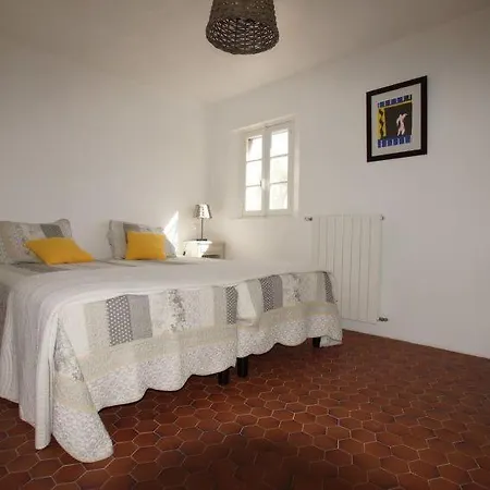 Sainte-maxime Sleeps 8 Pool Wifi Nyaraló