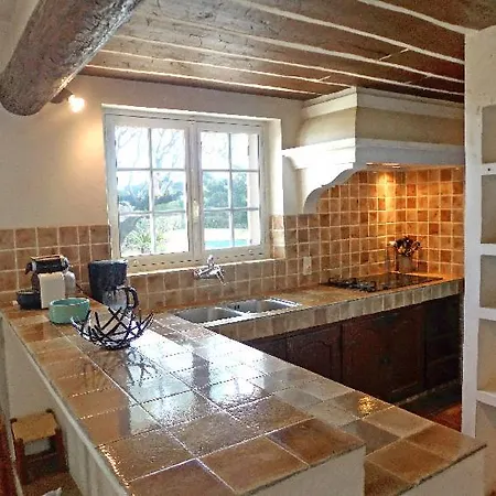 Nyaraló Sainte-maxime Sleeps 8 Pool Wifi