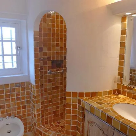 Hébergement de vacances Sainte-maxime Sleeps 8 Pool Wifi *