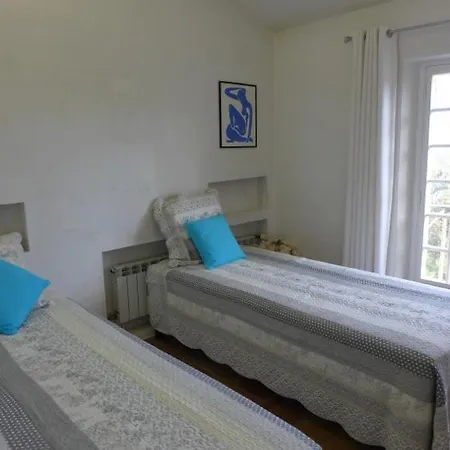 Hébergement de vacances Sainte-maxime Sleeps 8 Pool Wifi